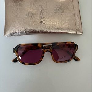 I Sea Sunglasses. Perfect condition.